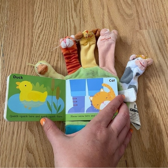 Vintage Old Macdonald Finger Puppet Board Book Kids Toy Reading Learning Baby - Picture 4 of 5